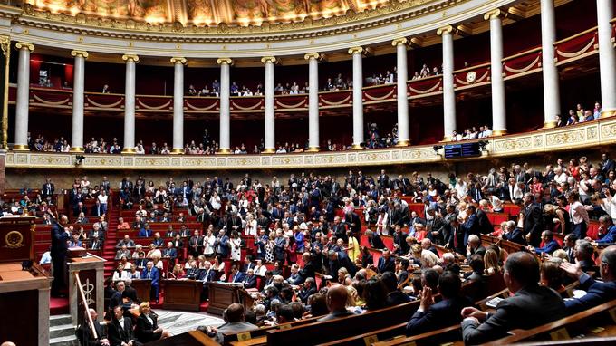 FRANCE-POLITICS-ASSAULT-POLICE